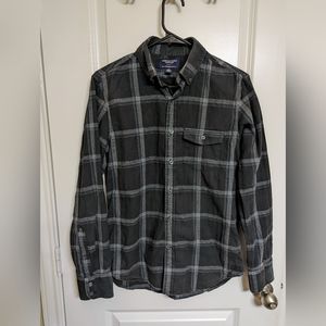 American Eagle Button up
